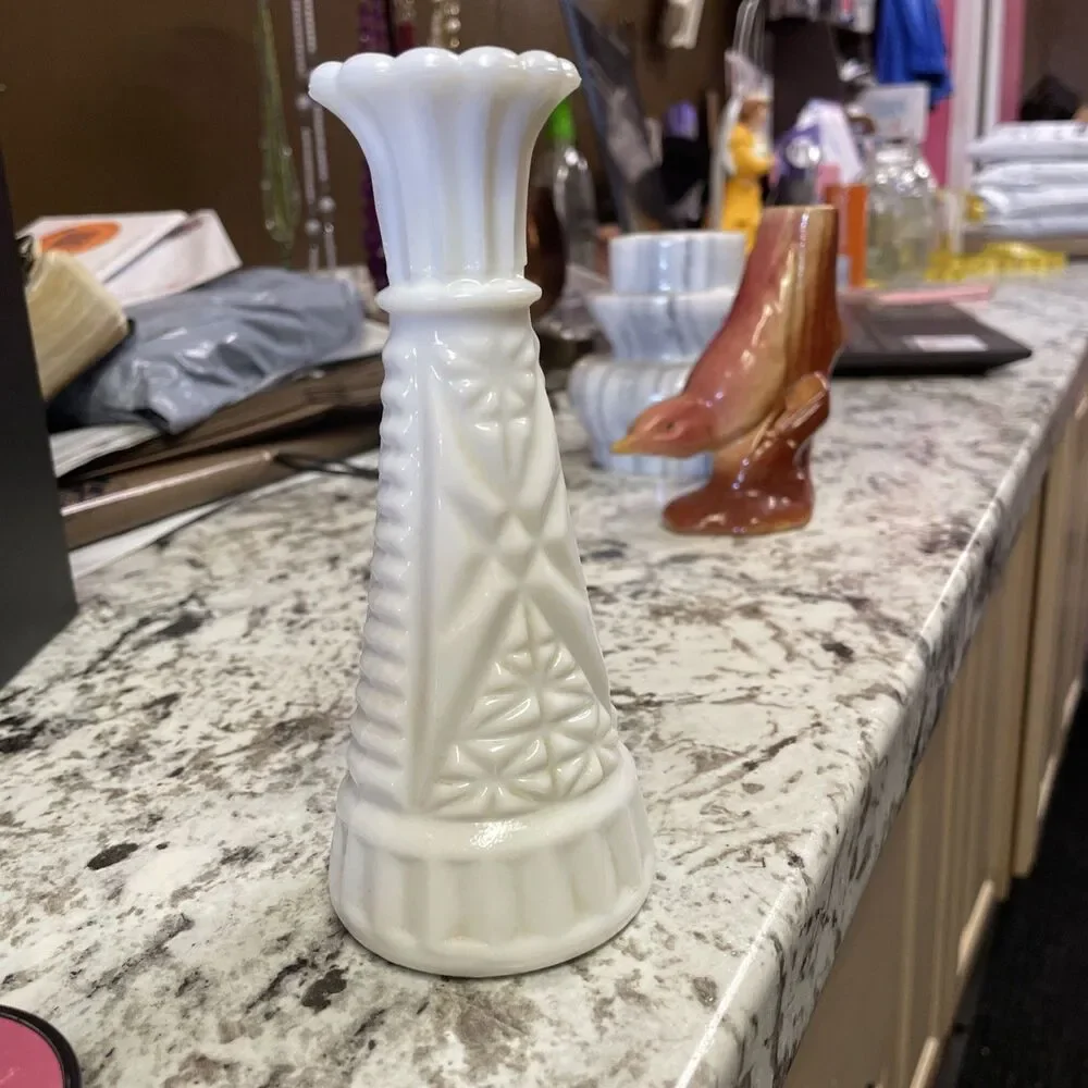Vintage 1960s Anchor Hocking White Milk Glass 